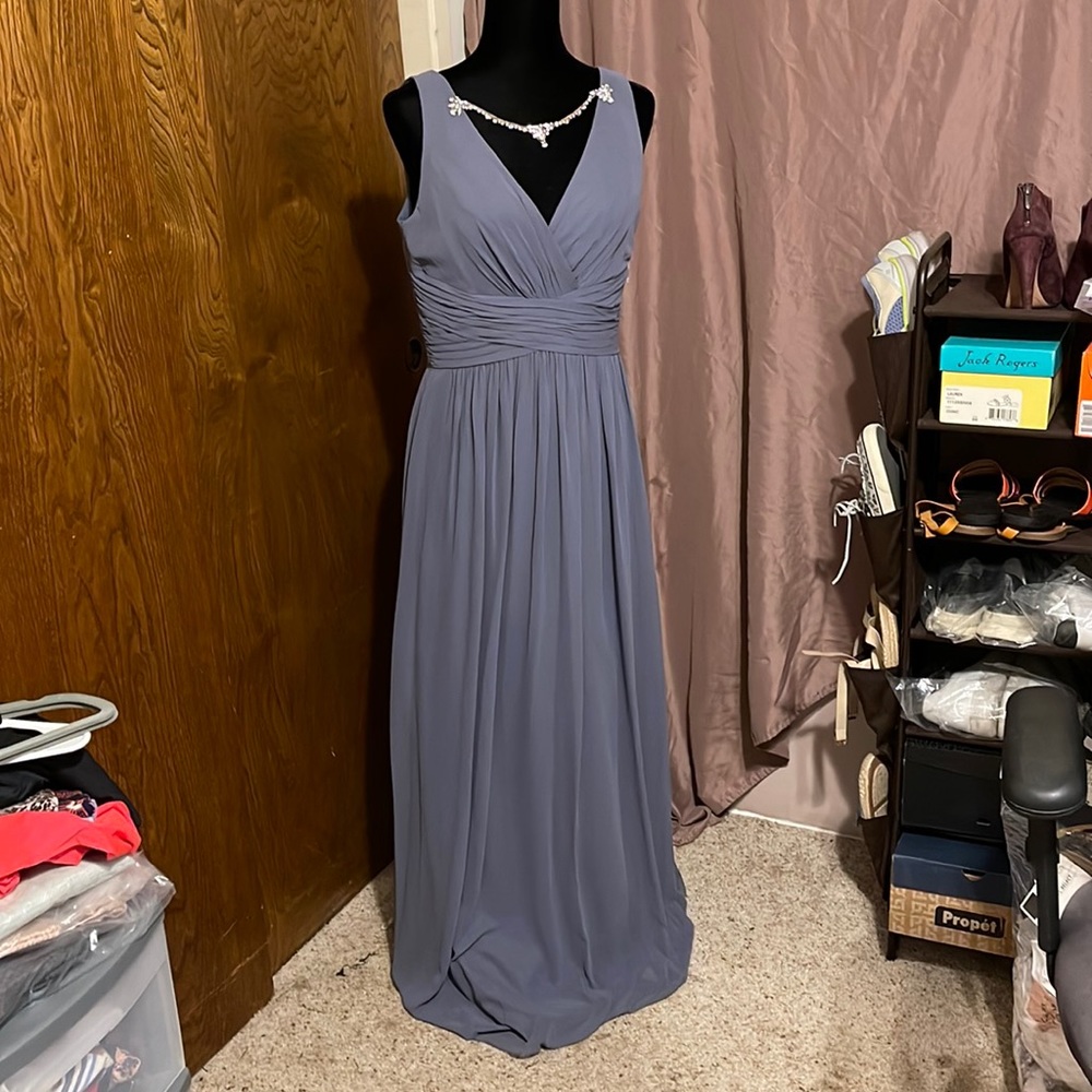 Jenny Packham NWT chiffon with necklace floor length dress,sz.10